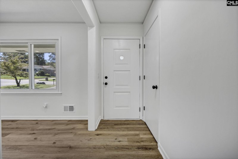 Property image 4 of 808 Danbury Drive in North 21 Terrace, Columbia, SC 29203