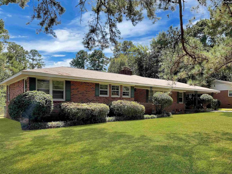 Property image 2 of 1820 Omarest Drive in Riverside Forest, Columbia, SC 29210