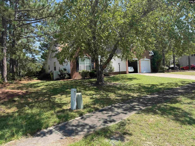 Property image 2 of 231 Fernview Drive in Summit Hills, Columbia, SC 29229