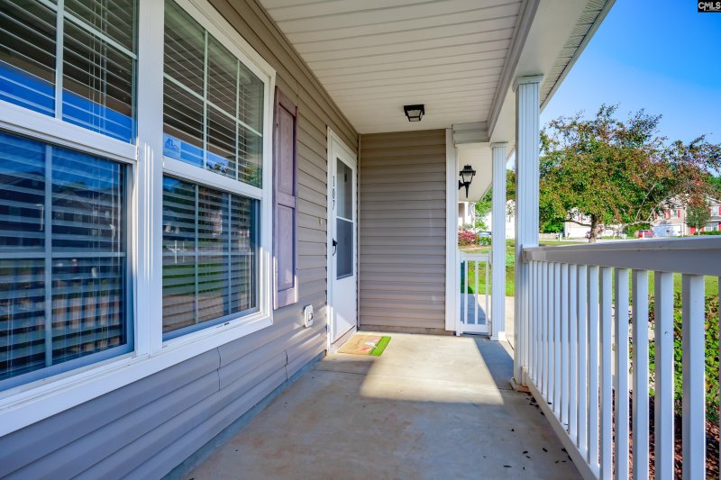Property image 3 of 107 Ironcrest Way in Chestnut Hill Plantation, Columbia, SC 29212