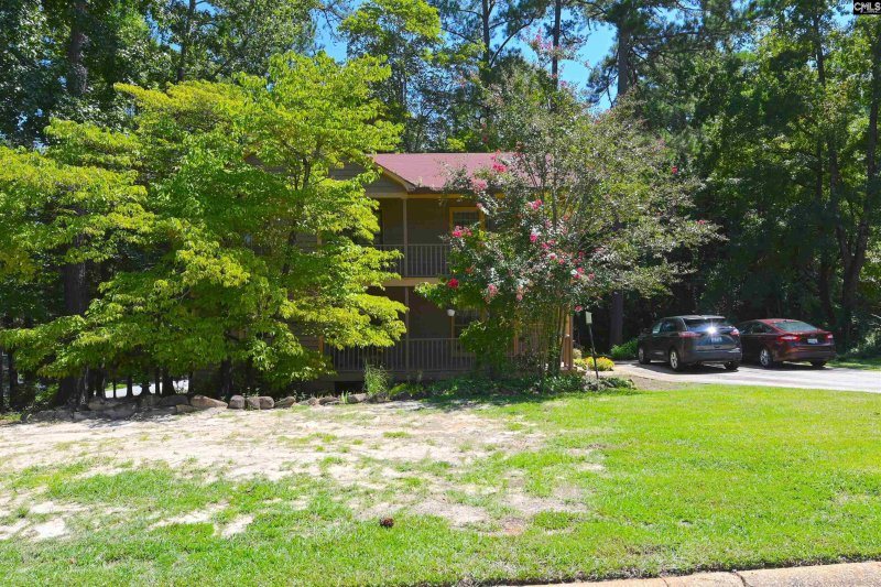 Property image 2 of 110 Bilton Road in Coldstream, Columbia, SC 29212