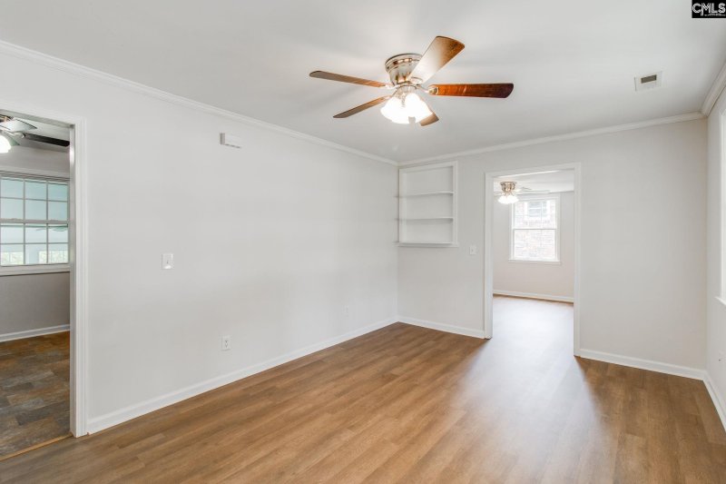 Property image 4 of 242 W Miriam Drive in Byrneswood, Columbia, SC 29203