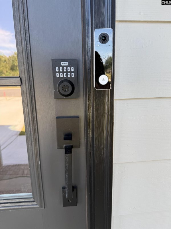 Property image 4 of 129 Odell Drive in Dunbar Village, Cayce, SC 29033