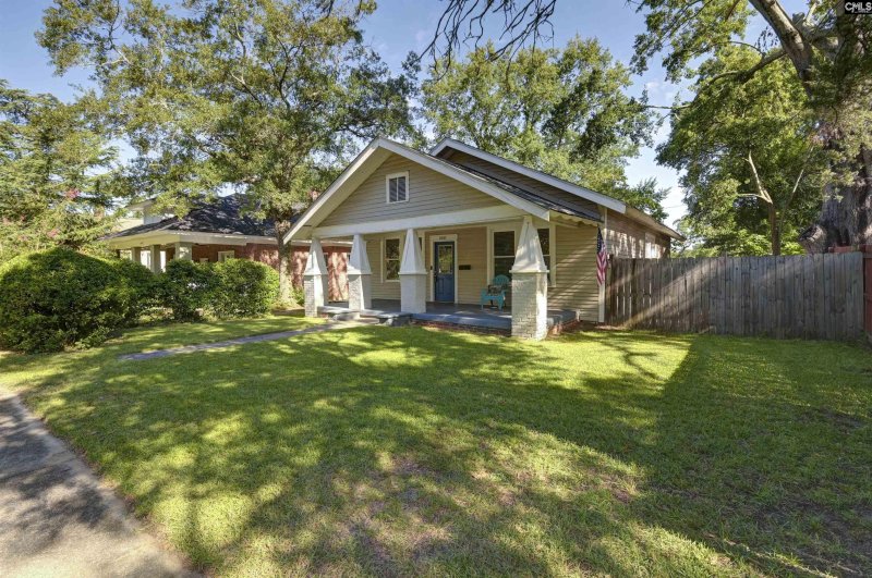 Property image 3 of 2611 Cypress Street in Olde Shandon, Columbia, SC 29205-1671