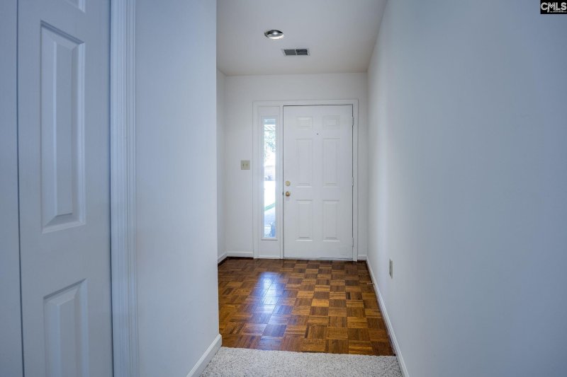 Property image 4 of 119 Meadowview Court in Hulon Greene, West Columbia, SC 29169