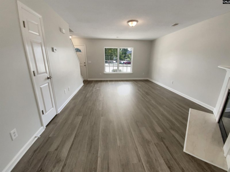 Property image 3 of 112 Wesley Court in Cobbs Hill, Lexington, SC 29073