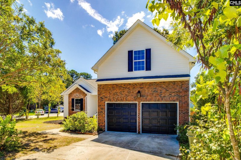 Property image 2 of 106 Oak Manor Drive in Carriage Oaks, Columbia, SC 29229