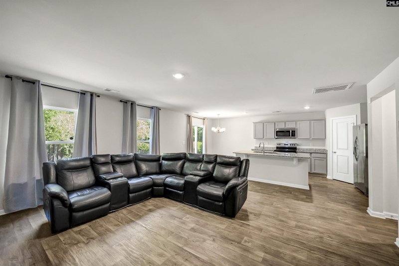 Property image 2 of 155 Plum Orchard Drive in Cumberland Place, West Columbia, SC 29170