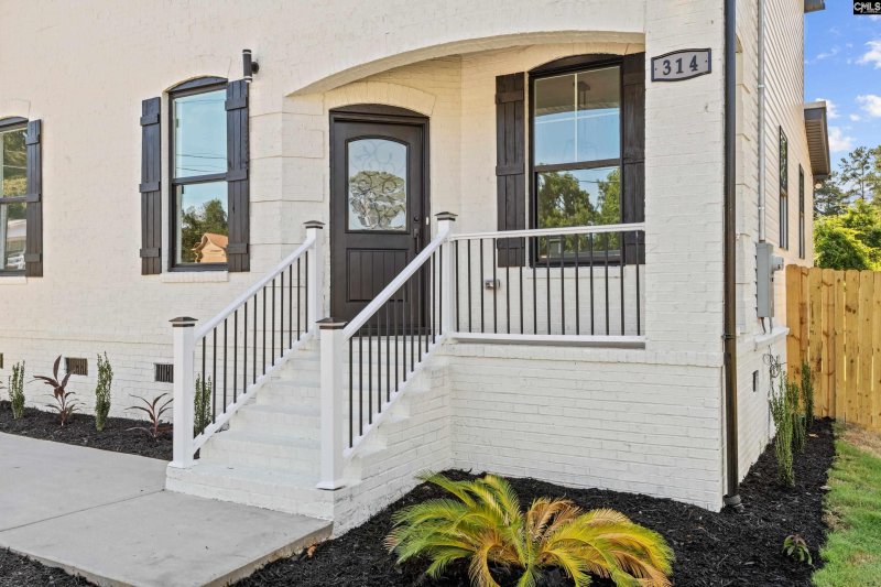 Property image 4 of 314 Park Lane in Parkwood, West Columbia, SC 29170