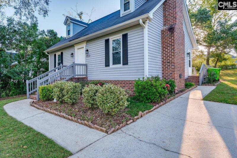 2608 Banner Hill Road