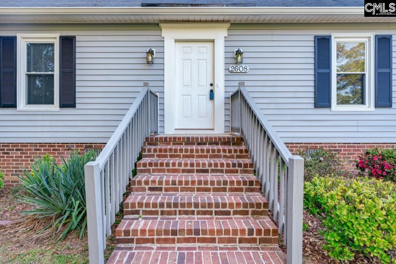 Property image 2 of 2608 Banner Hill Road in East Pines, Columbia, SC 29209-3239