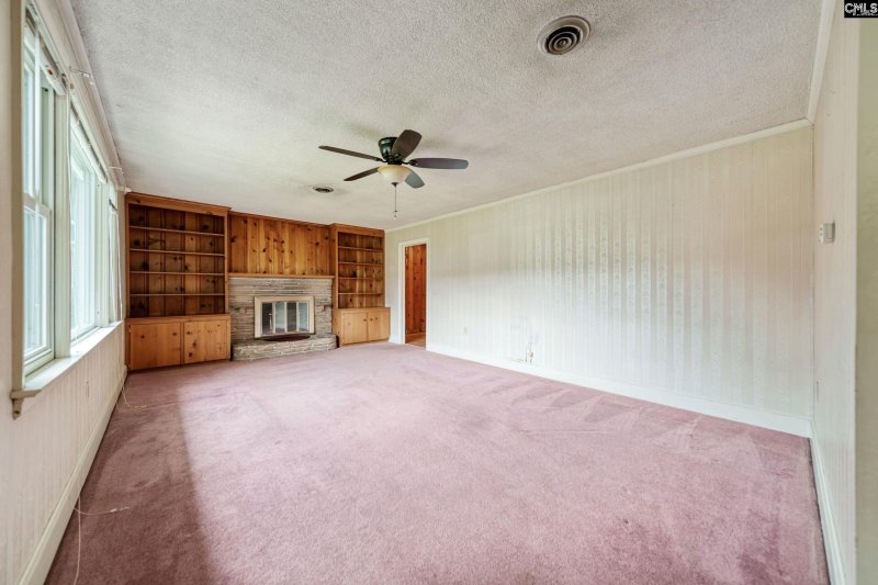 Property image 4 of 2314 Baxter Street in Broad Acres, Cayce, SC 29033