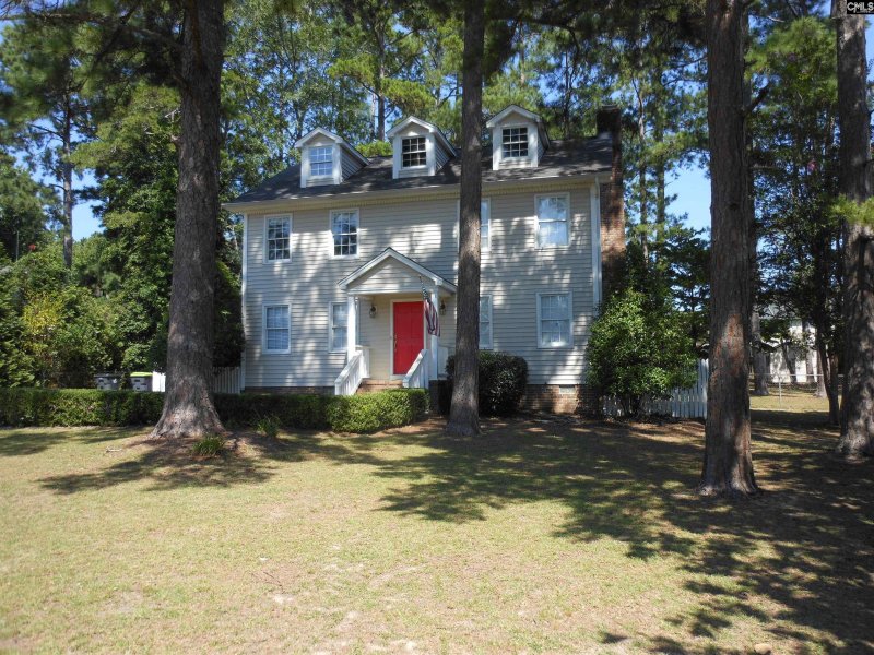 Rollingwood, Lexington Community