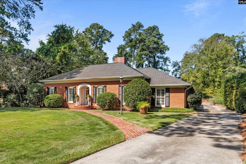 Property image 2 of 6315 Goldbranch Road in Forest Lake Estates, Columbia, SC 29206