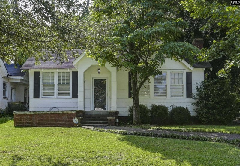Property image 2 of 5008 Holmes Avenue in College Place, Columbia, SC 29203