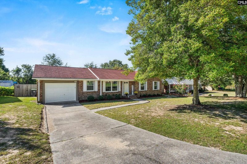 Property image 2 of 108 Stuart Lane in Coventry, Lexington, SC 29072