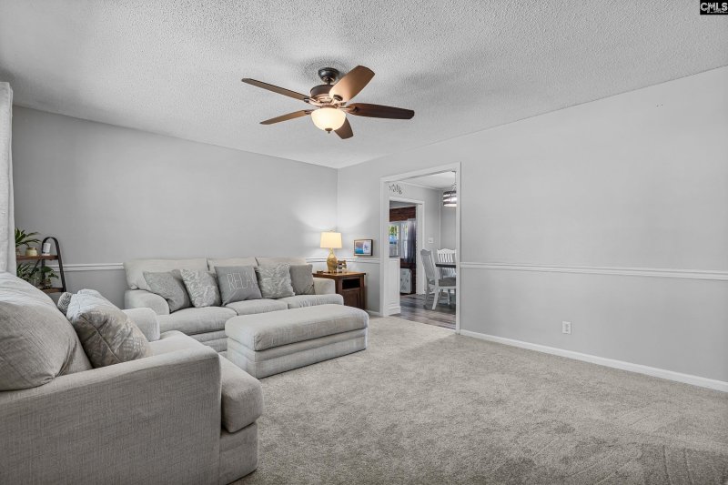 Property image 4 of 108 Stuart Lane in Coventry, Lexington, SC 29072