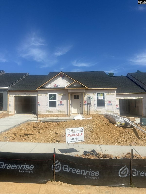 112 Prairie Grass Way