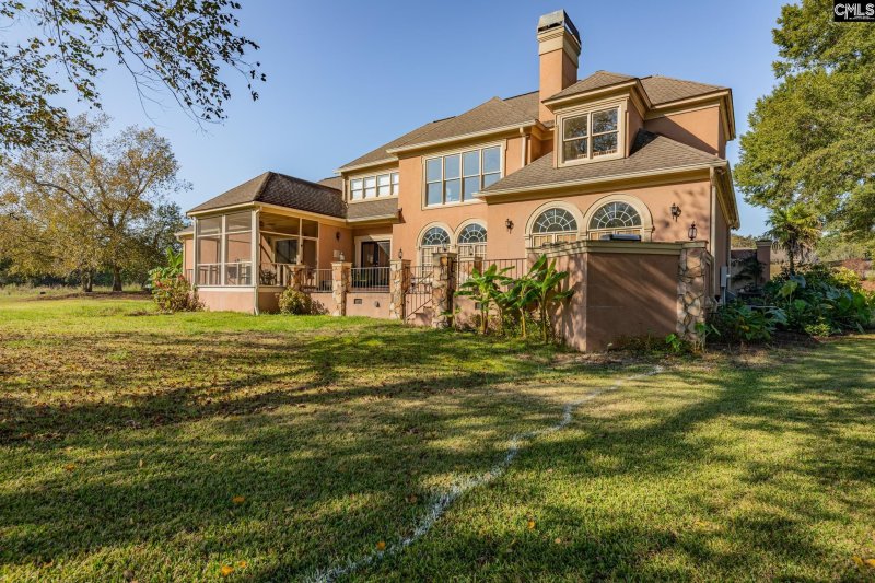 Property image 2 of 217 Muirfield Way in Golden Hills, Lexington, SC 29072