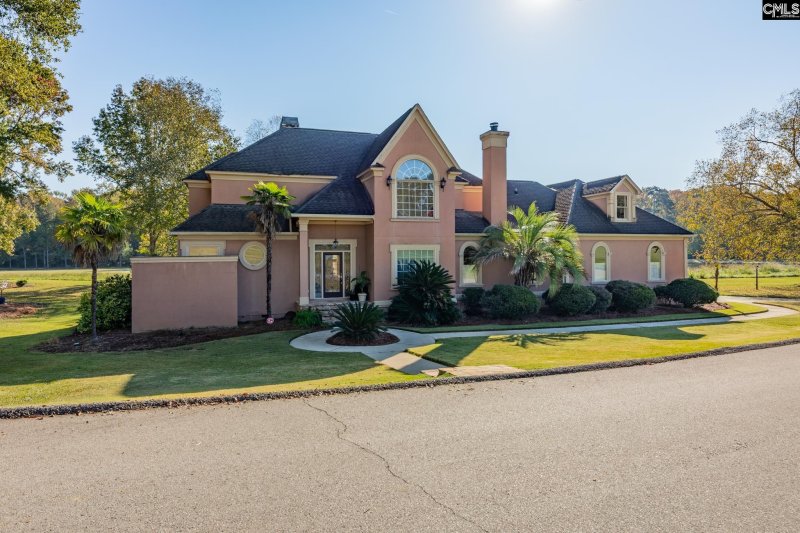 Property image 3 of 217 Muirfield Way in Golden Hills, Lexington, SC 29072