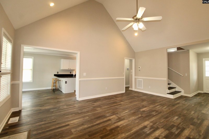 Property image 5 of 301 Long Needle Drive in Ashley Ridge, Columbia, SC 29229