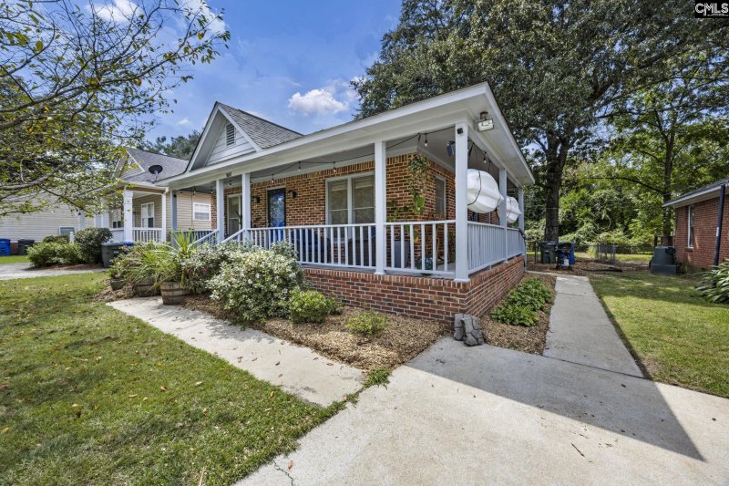 Property image 3 of 1007 Chevis Street in Rosewood, Columbia, SC 29205-4608