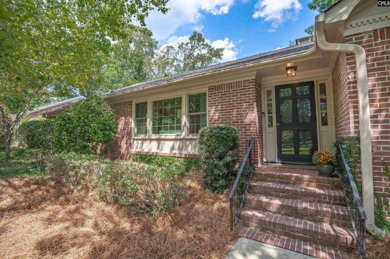 Property image 3 of 1426 Dearborn Road in Forest Hills, Columbia, SC 29204