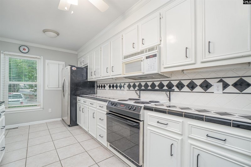 Property image 3 of 214 River Bluff Way in Broad River Township, Columbia, SC 29210