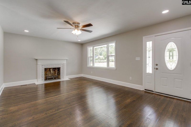 Godbold Place, Columbia Community