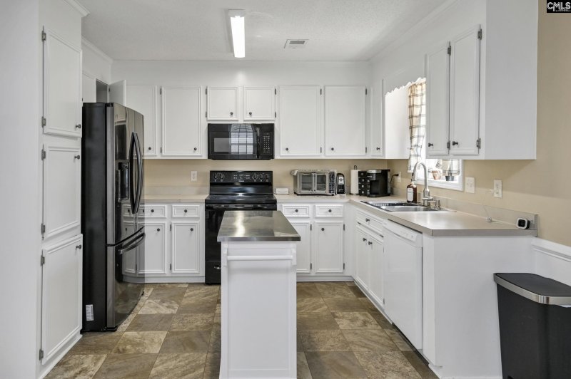 Property image 4 of 221 Colony Lakes in Colony Lakes, Lexington, SC 29073