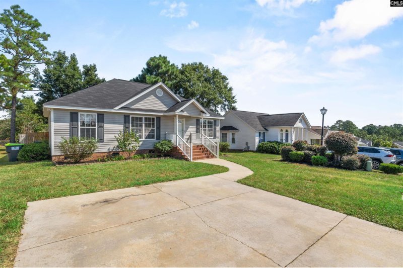 Property image 3 of 241 Hallie Hills Place in Regency Square, Lexington, SC 29073