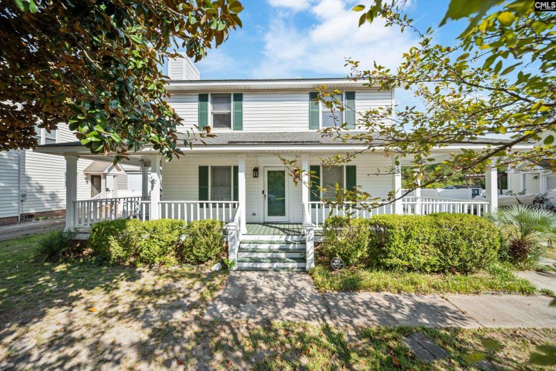 Brighton Forest, Lexington Community