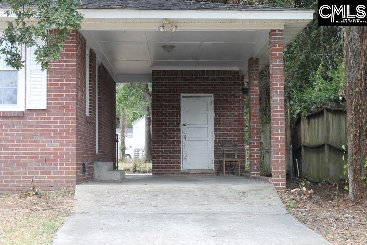 Property image 4 of 908 B Avenue in The Avenues, West Columbia, SC 29169