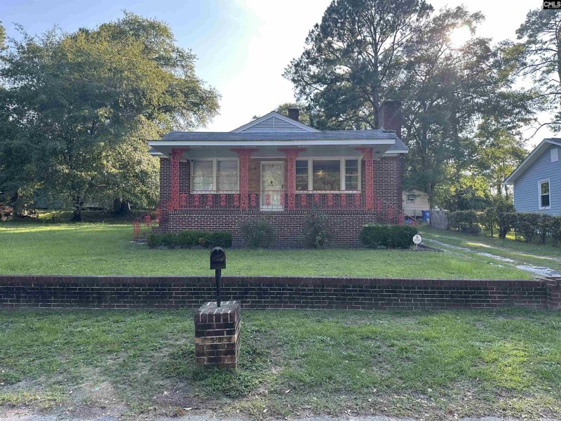 Property image 2 of 500 Isaac Street in Greenview, Columbia, SC 29203-5022