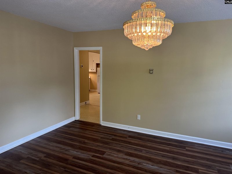 Property image 5 of 500 Isaac Street in Greenview, Columbia, SC 29203-5022
