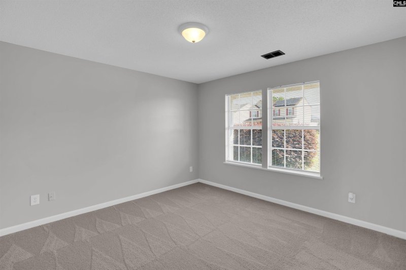 Property image 4 of 233 Fox Grove Circle in Fox Run, Columbia, SC 29229