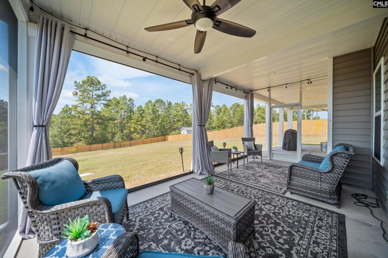 Property image 2 of 915 Bannockburn Drive in Bluefield West, Lexington, SC 29073