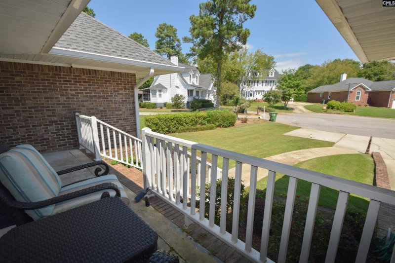 Property image 3 of 128 Cove Court in Ballentine Cove, Irmo, SC 29063