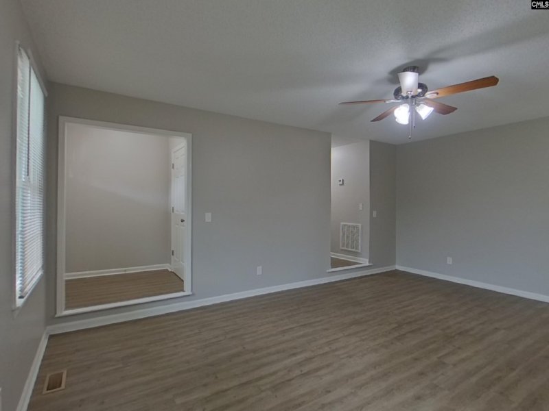 Property image 3 of 204 Kemsing Road in Braewick, Columbia, SC 29212-8238