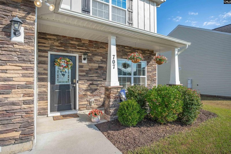 Property image 2 of 707 Channing Creek Lane in Edgewood, Lexington, SC 29072