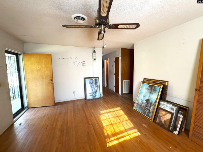 Property image 5 of 1120 Roselle Drive in Mandel Park, Columbia, SC 29210