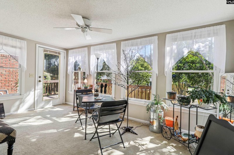 Property image 4 of 1906 Pine Lake Drive in Quail Creek, West Columbia, SC 29169-3414