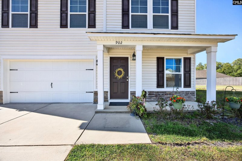 Property image 2 of 902 Native Rye Way in Autumn Woods West, Lexington, SC 29073