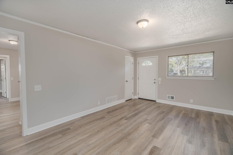 Property image 5 of 7128 Sprott Street in Trenholm Acres, Columbia, SC 29223