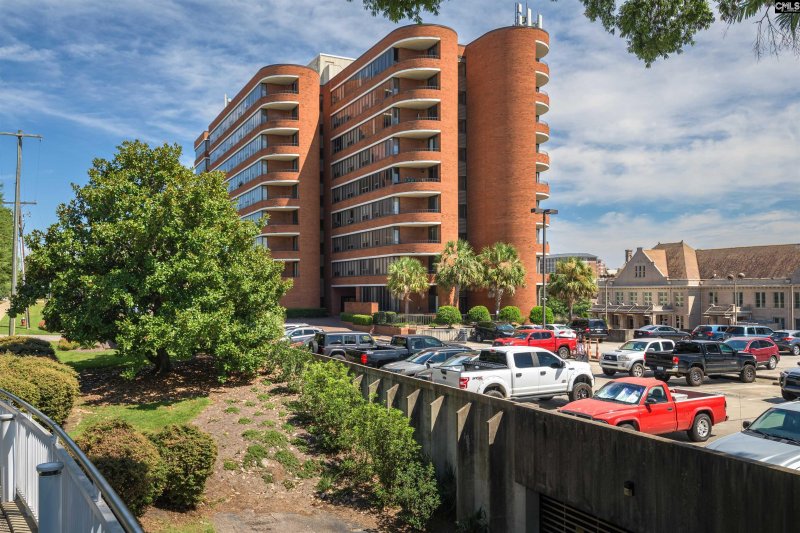 Property image 2 of 1100 Wheat Street 607 in Wilshire House, Columbia, SC 29201