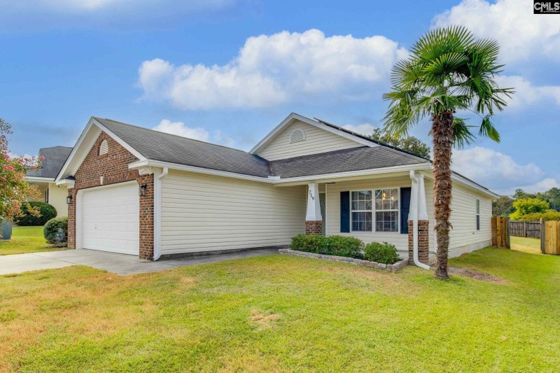 Property image 3 of 719 Applegate Lane in Chandler Hall, Columbia, SC 29209