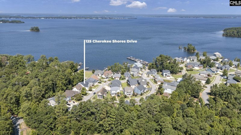 Property image 3 of 125 Cherokee Shores Dr in Cherokee Shores, Lexington, SC 29072