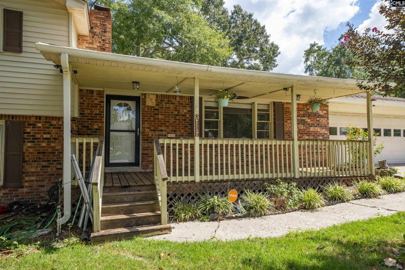 Property image 4 of 292 Marabou Circle in Westover Acres, West Columbia, SC 29169-4747