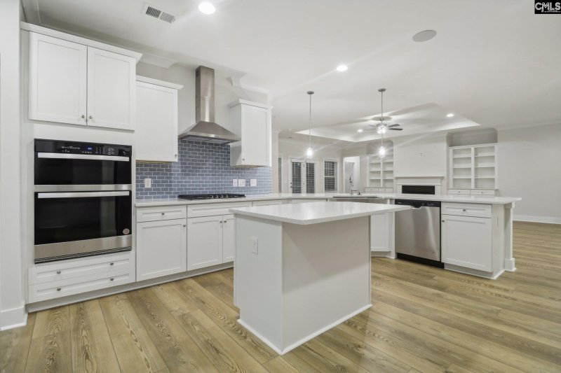 Property image 5 of 302 Murray Falls Lane in Collins Cove, Chapin, SC 29036