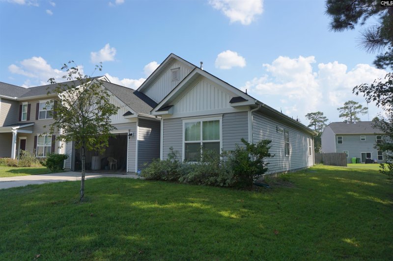 Property image 2 of 734 Deerwood Crossing Drive in Villages At Lakeshore, Columbia, SC 29229-8244